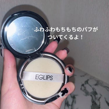 EGLIPS ブラーパウダーパクトのクチコミ「崩れにくいけど肌が綺麗に見える！
マットな陶器肌ほしくない？？

こんにちは！しゅがーらぶです.....」（2枚目）