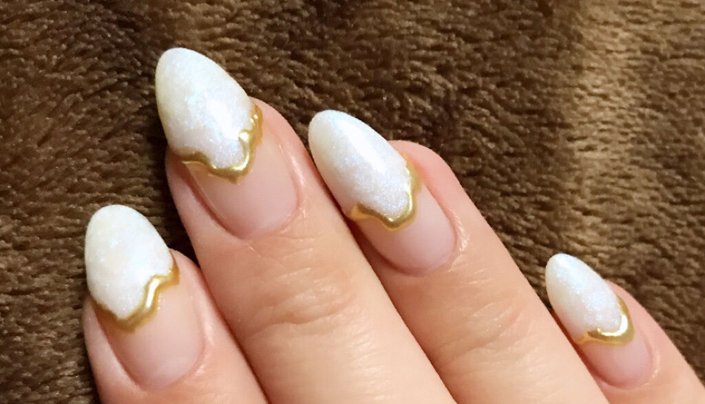 フェアリーダストパウダーオーロラピーコック/キャンドゥ/ネイルシールを使ったクチコミ（2枚目）