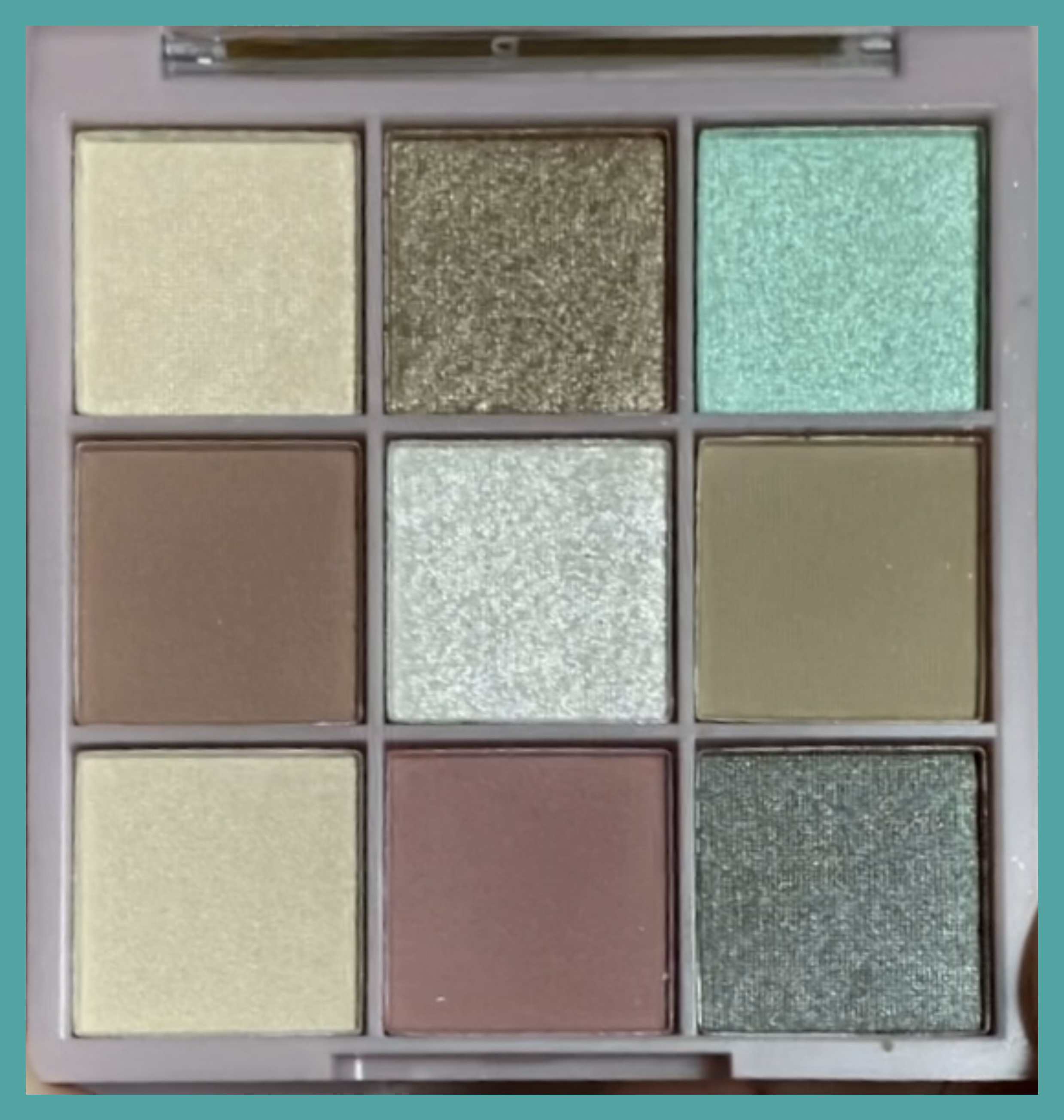 サンリオキャラクターズ コラボ 9色アイシャドウ/サンキューマート/アイシャドウパレットを使ったクチコミ（3枚目）