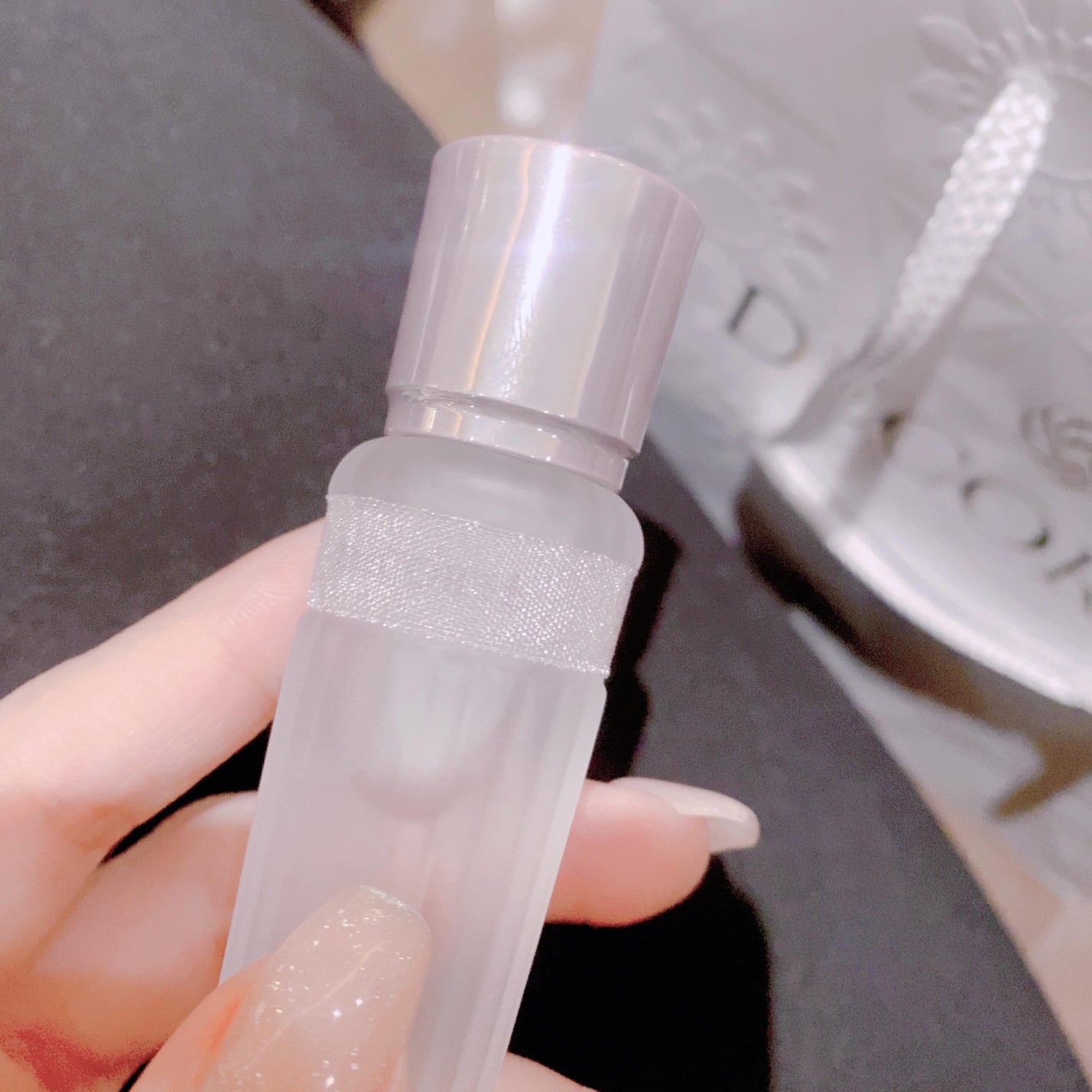 ☁️ིྀnyami フォロバ100☁️ིྀ on LIPS 「お気に入り香水🤍🫧#香水好きな人と繋がりたい#デコルテ#cos..」(1枚目)