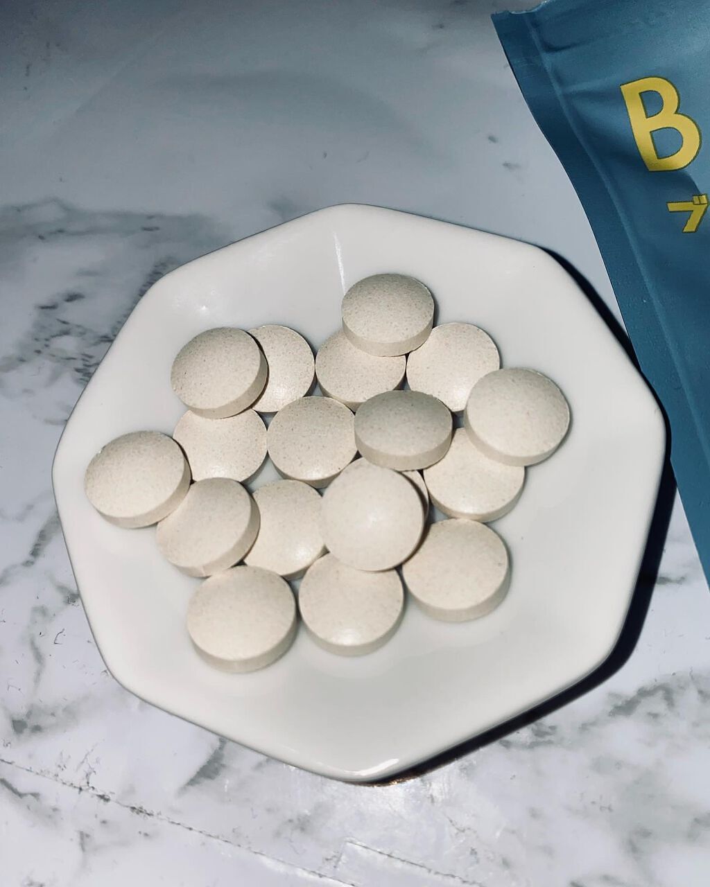 pikopiko on LIPS 「「周りの目を気にせず自分らしく生きる」をコンセプトに開発された..」(3枚目)