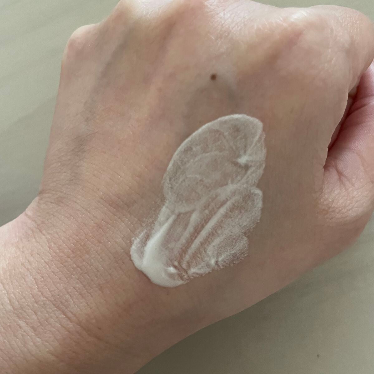 ジルスチュアート イルミネイティング セラムプライマー/JILL STUART/化粧下地を使ったクチコミ(3枚目)