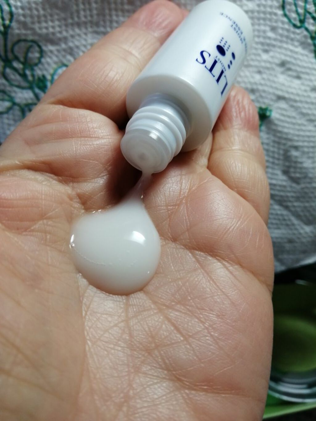 モイスト ミルクエッセンス/リッツ/乳液を使ったクチコミ（3枚目）