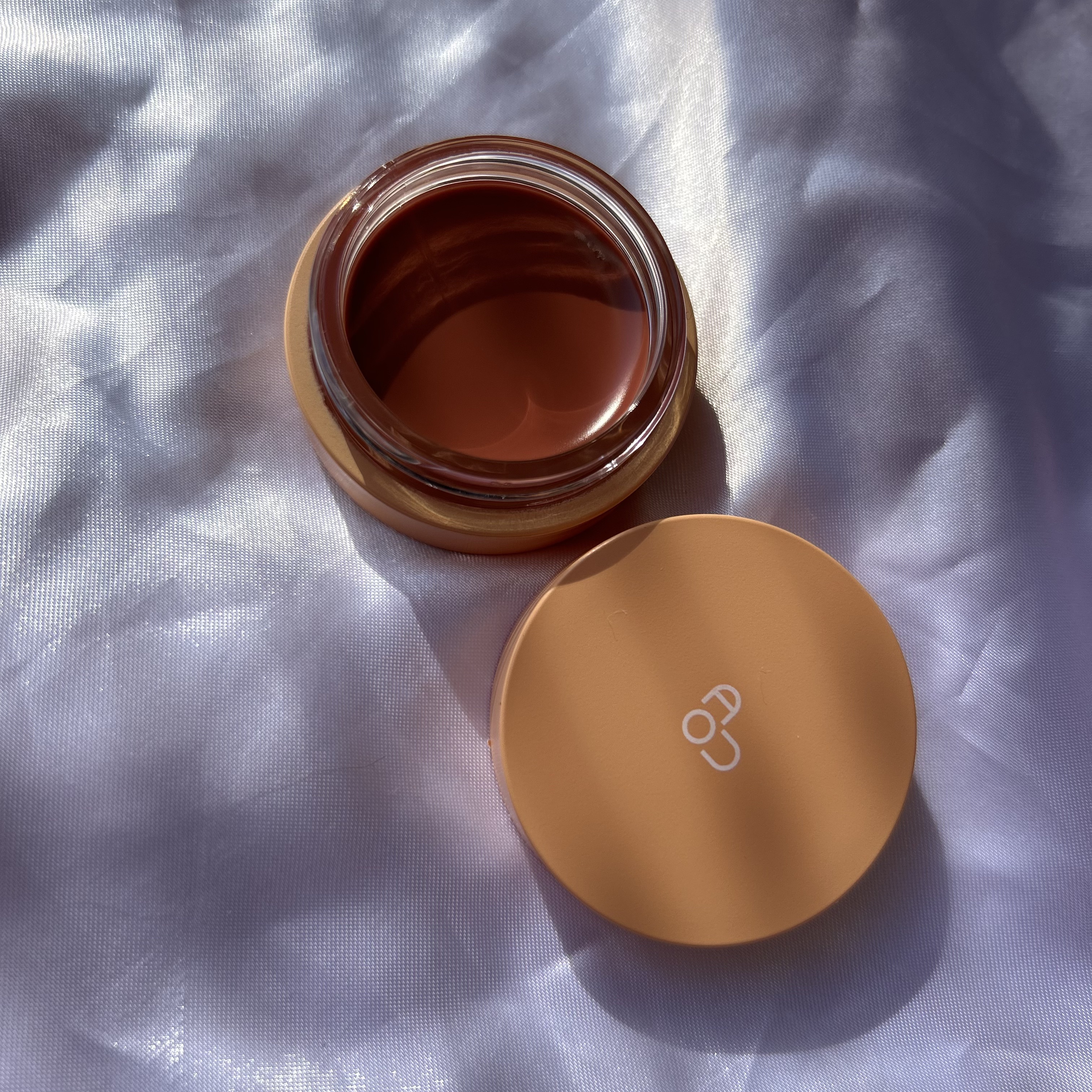 GLOWY TINT BALM/AOU/リップグロスを使ったクチコミ（1枚目）