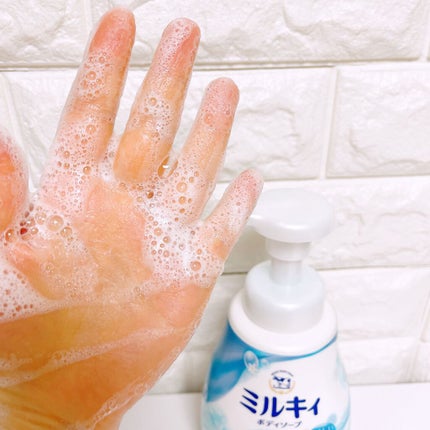 泡で出てくる ミルキィボディソープ やさしいせっけんの香り/ミルキィ/ボディソープを使ったクチコミ(3枚目)