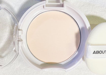 セバムカットパウダーパクト/ABOUT TONE/プレストパウダーを使ったクチコミ(2枚目)