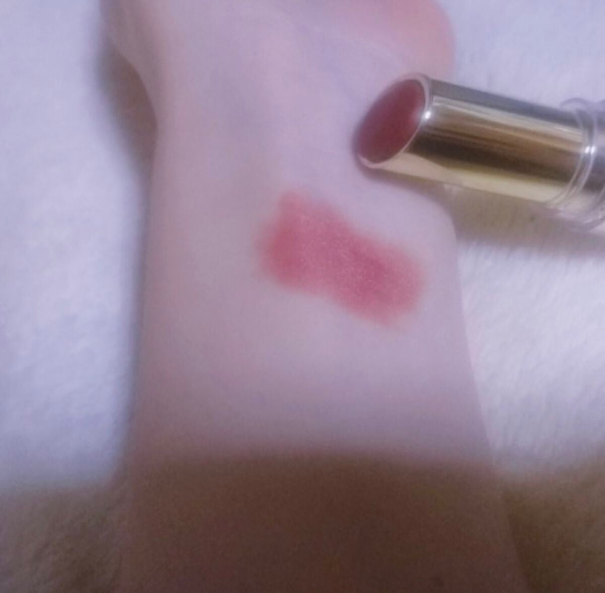 ラスティンググロスリップ/CEZANNE/口紅を使ったクチコミ(4枚目)