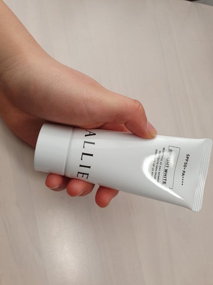 ニュアンスチェンジUV ジェル WT/アリィー/日焼け止めジェルを使ったクチコミ(2枚目)