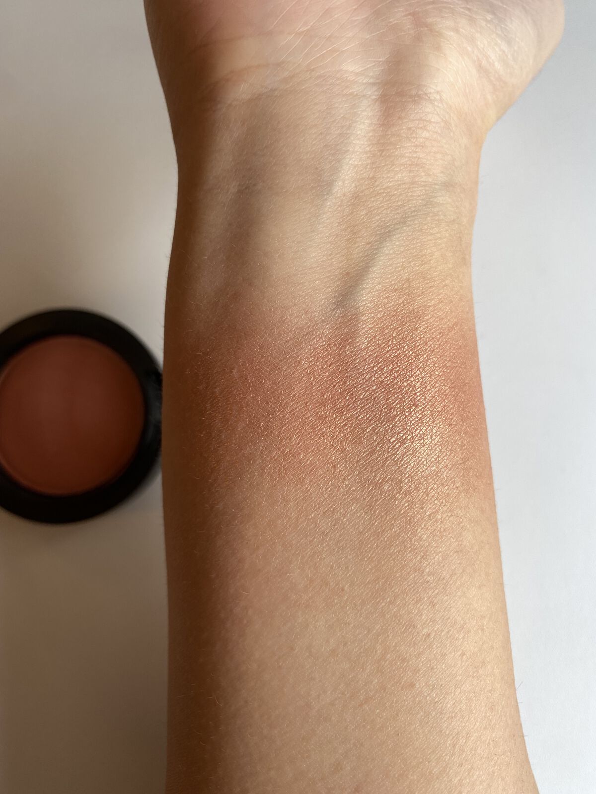 シアトーンブラッシュ/M・A・C/パウダーチークを使ったクチコミ（2枚目）