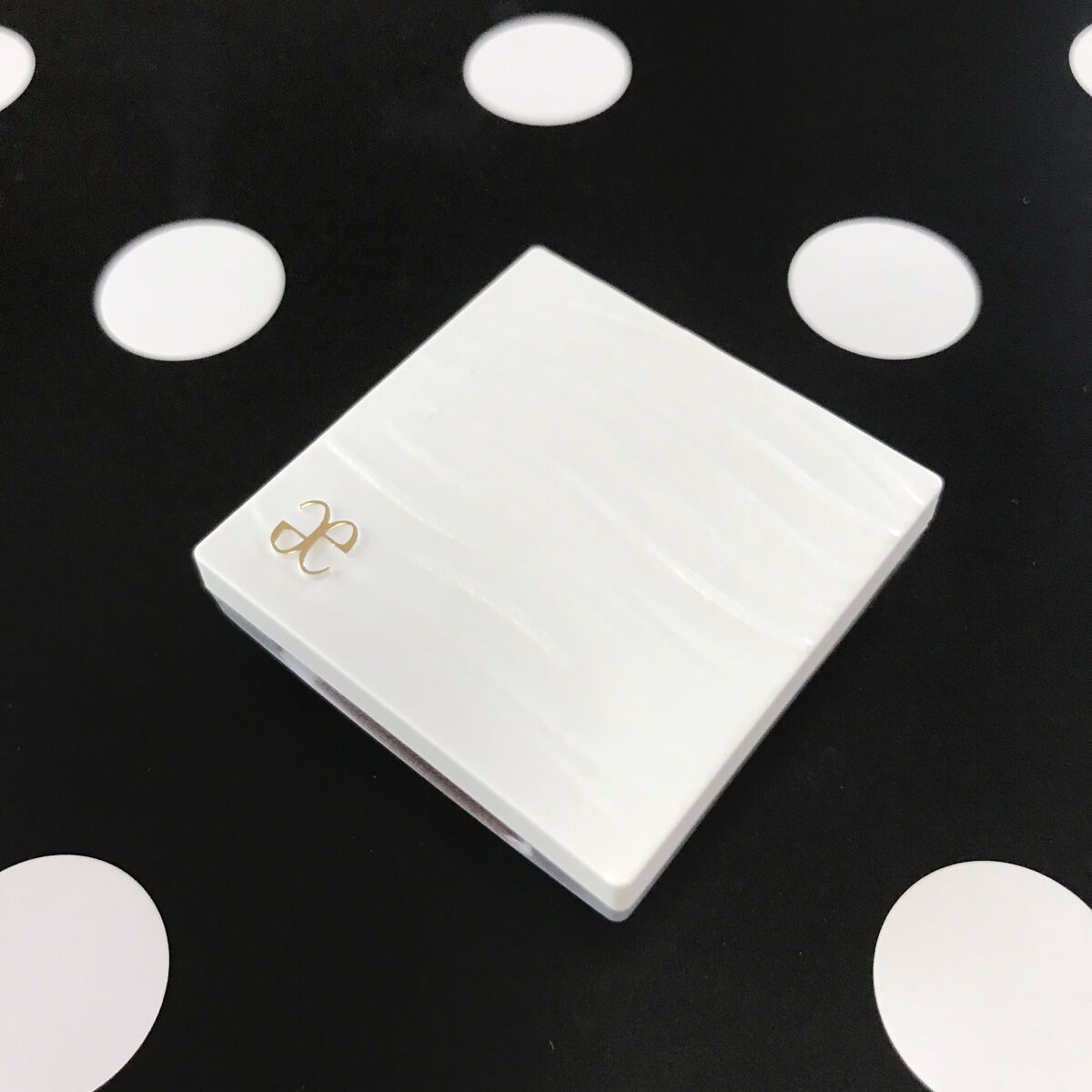 アイカラー プレイフル VI04/エレガンス クルーズ/単色アイシャドウを使ったクチコミ（1枚目）