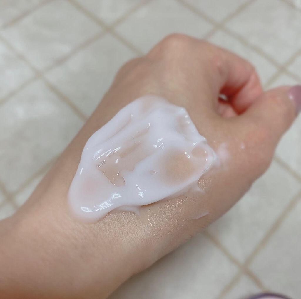 Tomo Na on LIPS 「APLIN「PINKTEATREEクリーム」韓国コスメブランド..」(5枚目)