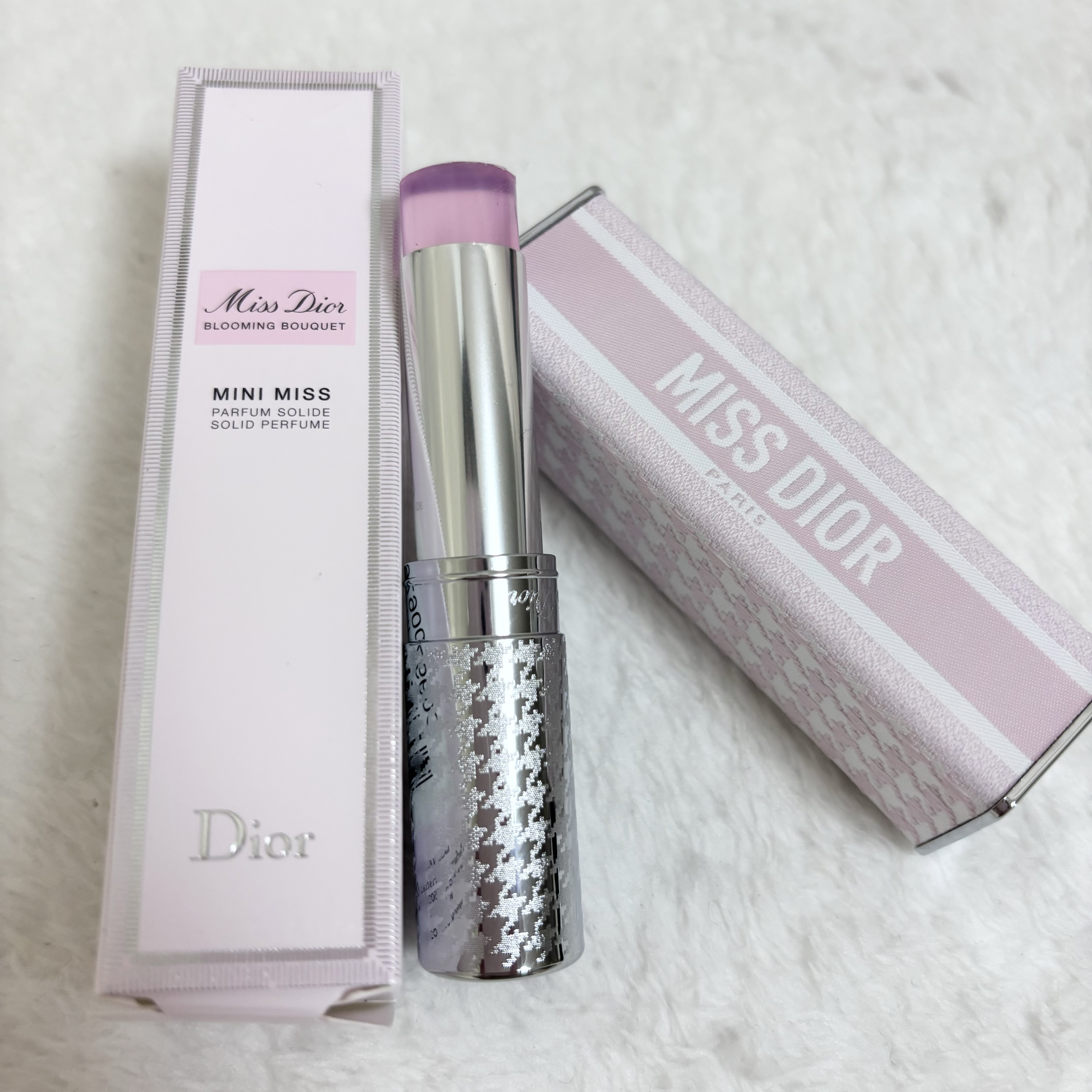 Miss Dior ブルーミングブーケスティック香水とオーデパルファムのセット 楽天市場】ディオール 香水 ミスディオール ブルーミングブーケ