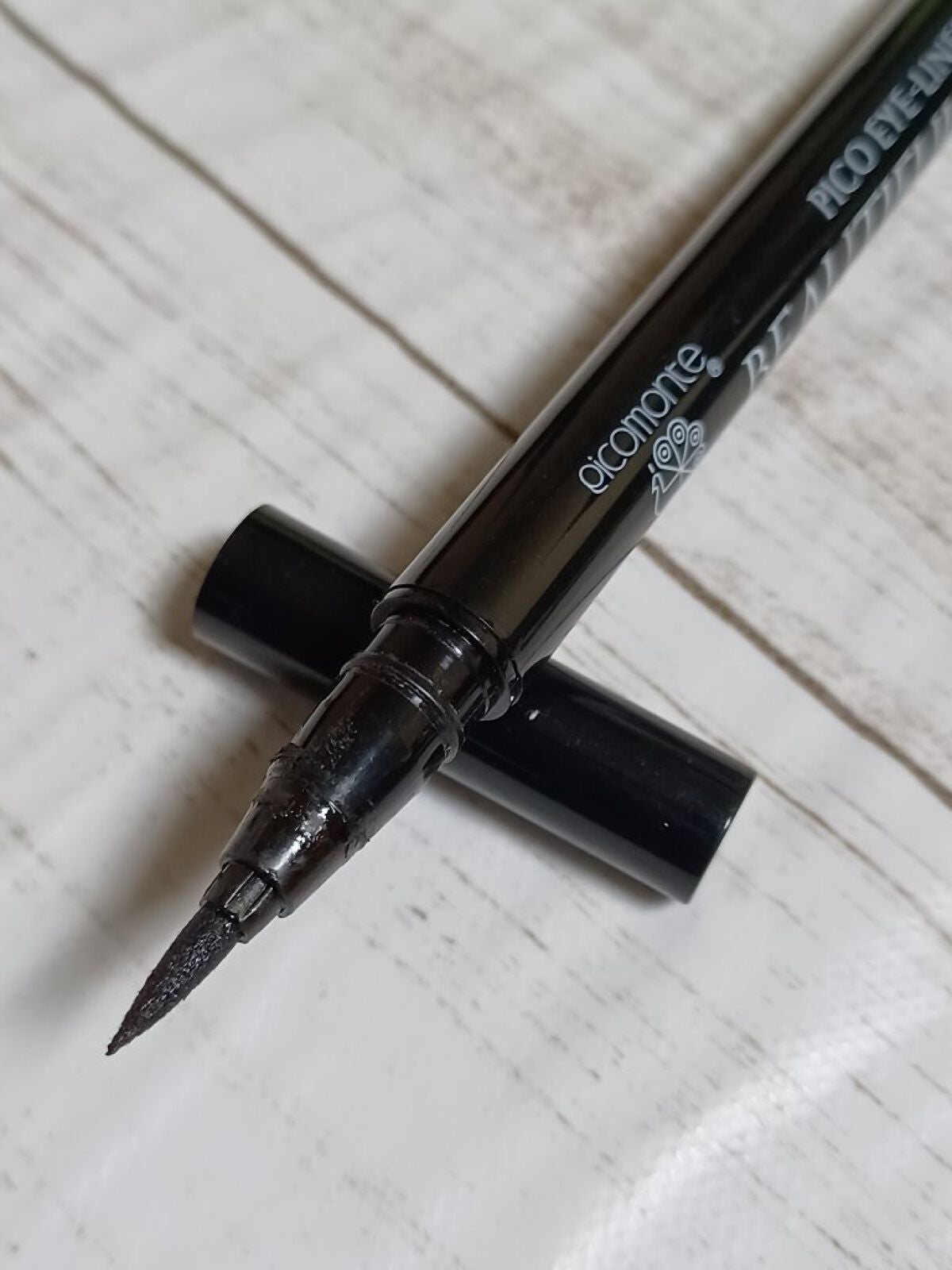 エッセンスインシャドウライナー/K-パレット/スティックアイシャドウを使ったクチコミ(4枚目)