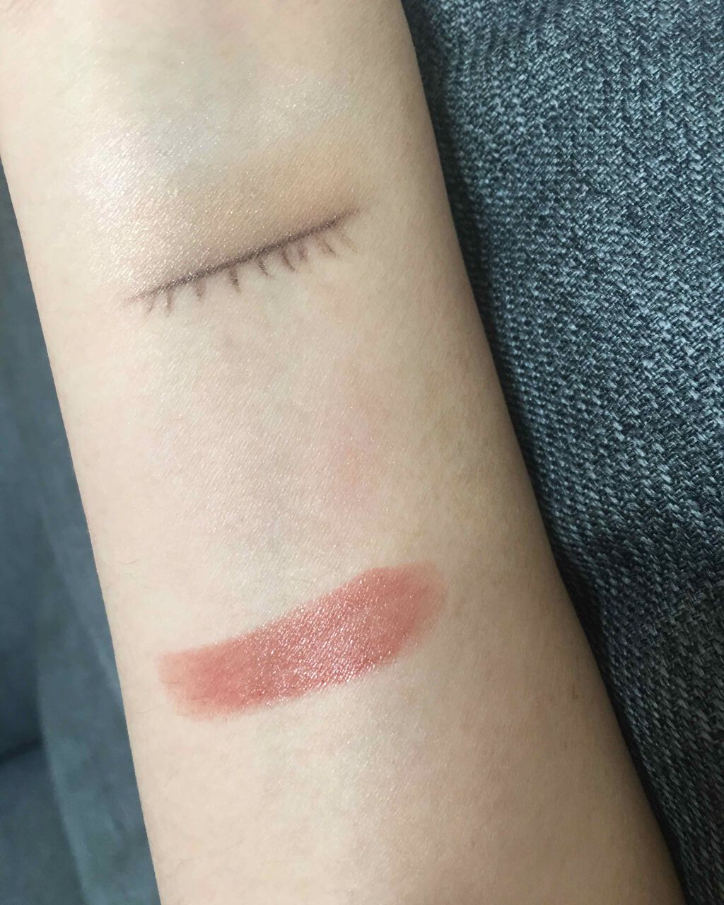 グラデカラーアイシャドウ/media/アイシャドウパレットを使ったクチコミ（2枚目）