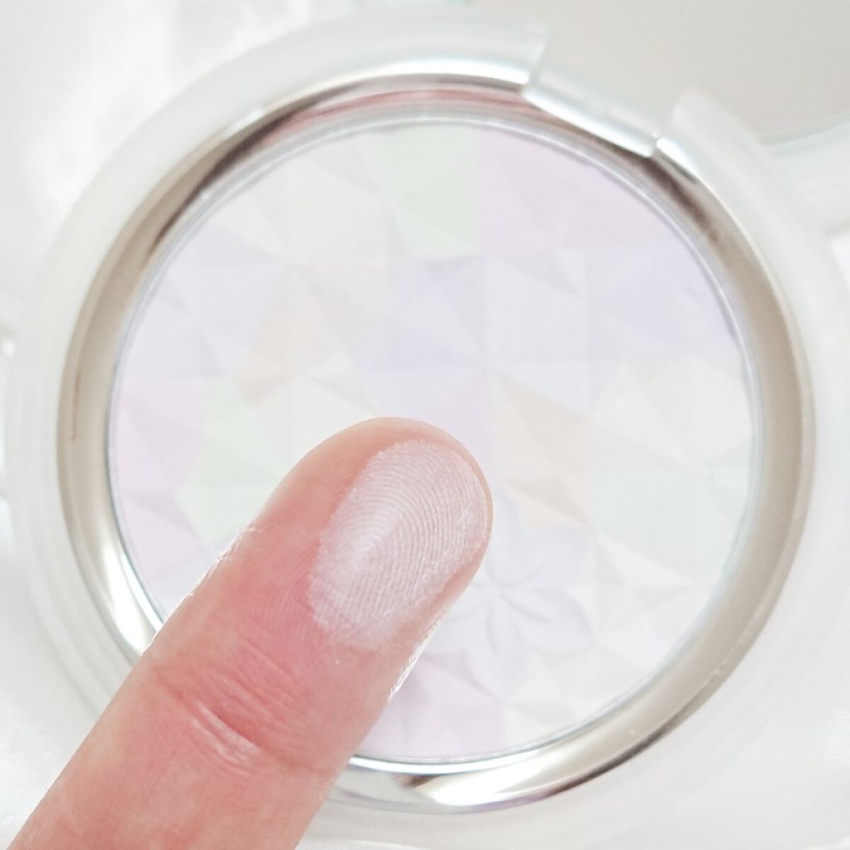 AQ オーラ リフレクター/DECORTÉ/プレストパウダーを使ったクチコミ(4枚目)