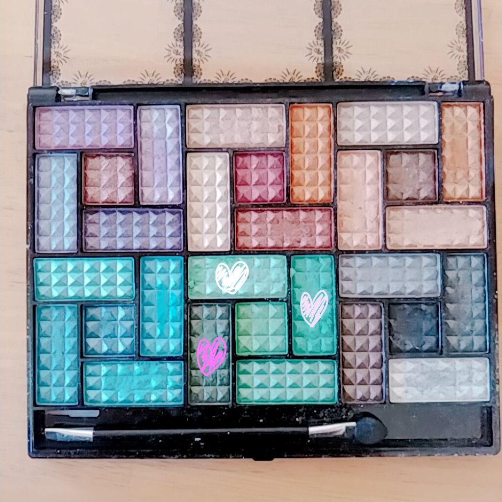 30COLORSEYESHADOWPALETTE｜Dolly Angelの口コミ - 今回はまたまたアイ