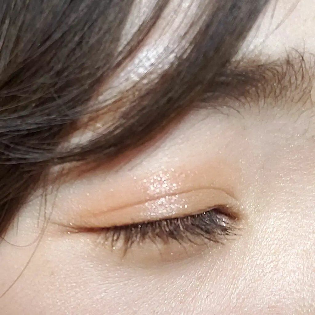 パウダー キス アイシャドウ/M・A・C/単色アイシャドウを使ったクチコミ（2枚目）