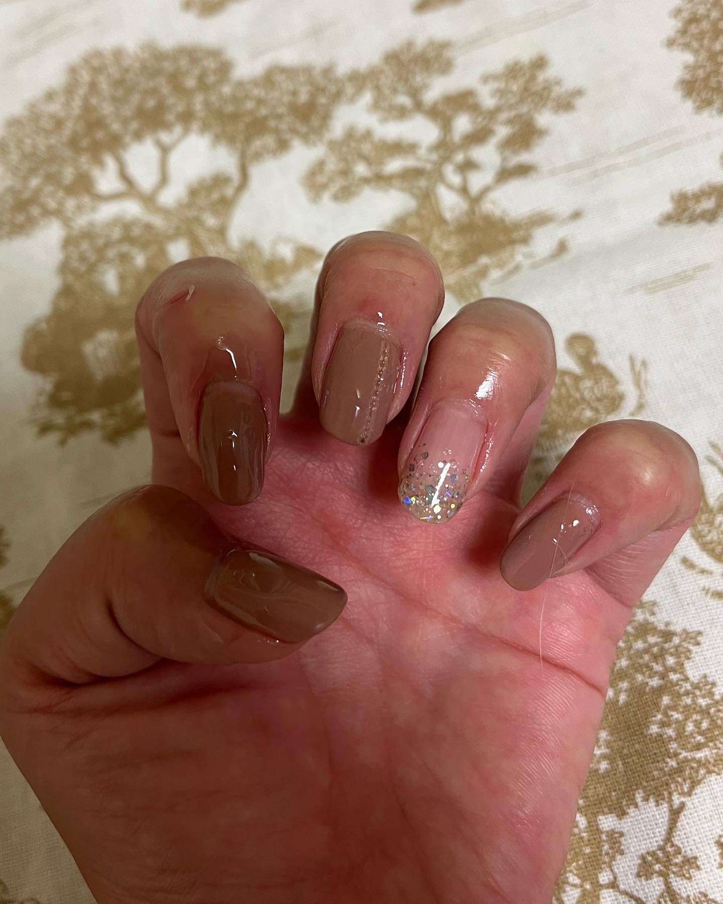 ブルーブライトネイルオイル/EMROSÉ/ネイルオイル・トリートメントを使ったクチコミ（2枚目）