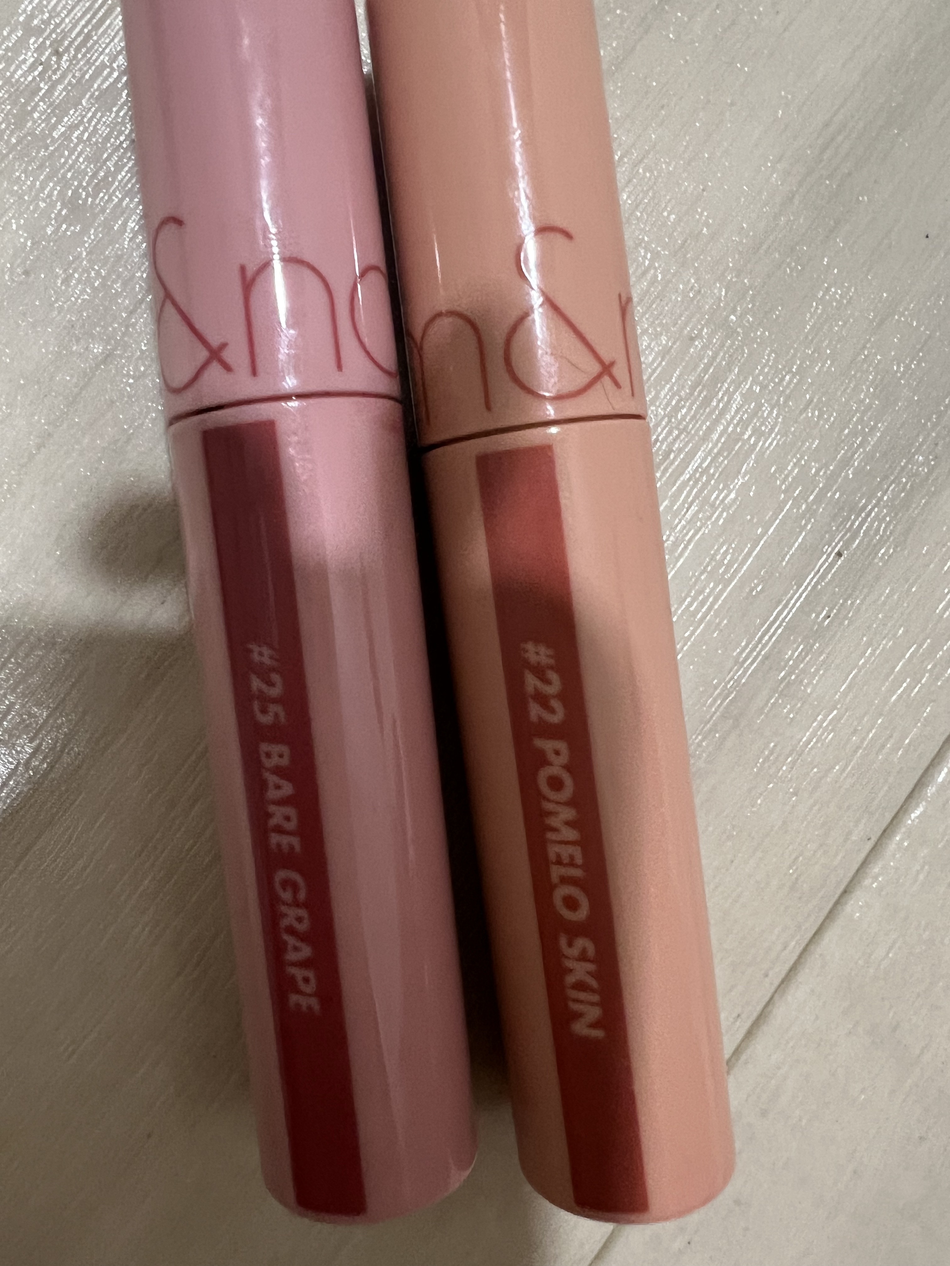 ジューシーラスティングティント/rom&nd/リップティントを使ったクチコミ（1枚目）