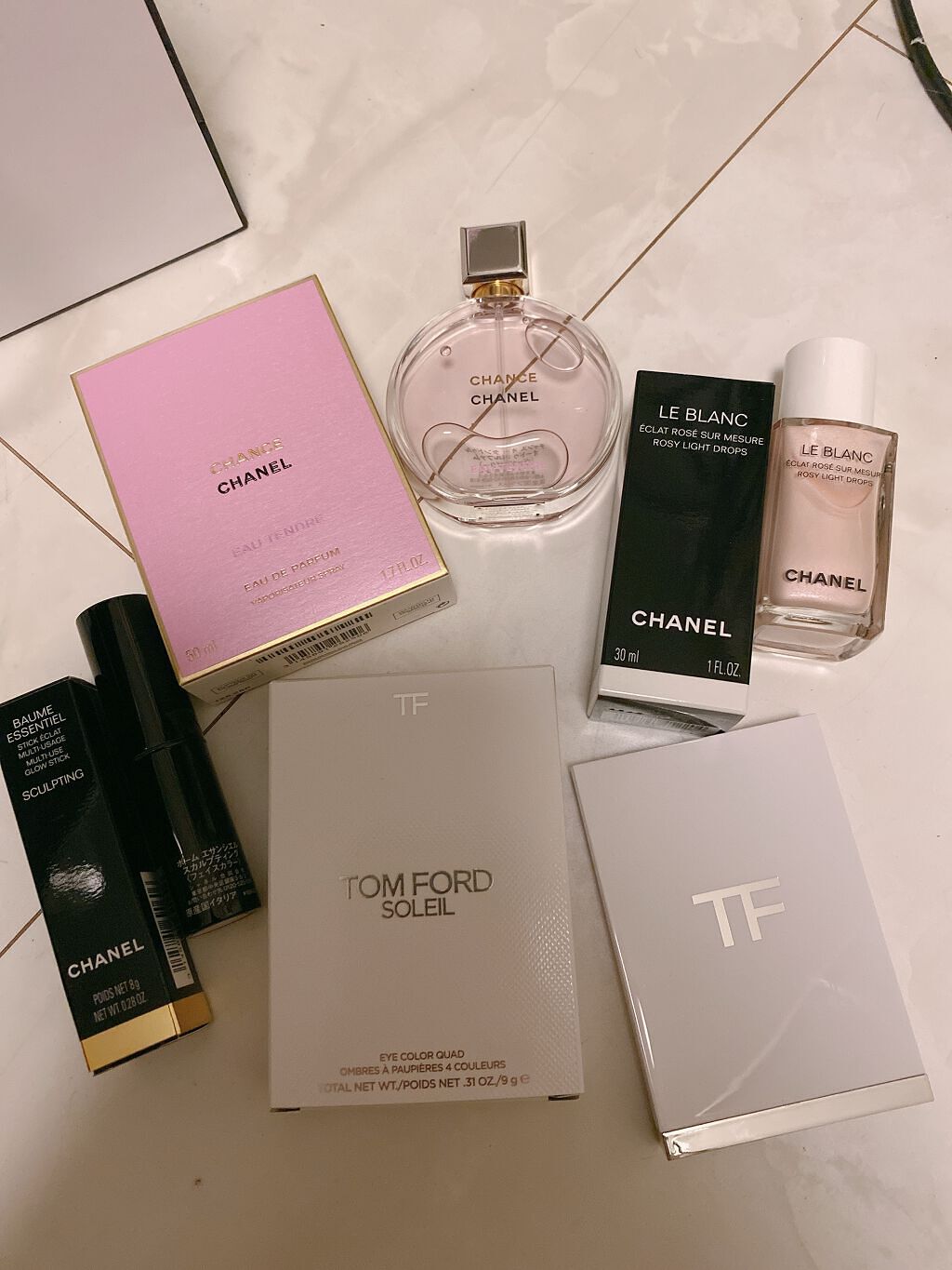 TOM FORD BEAUTY ソレイユ アイ カラー クォードのクチコミ「CHANEL
ボーム エサンシエル
スカルプティング

チャンス オー タンドゥル オードゥ .....」（1枚目）