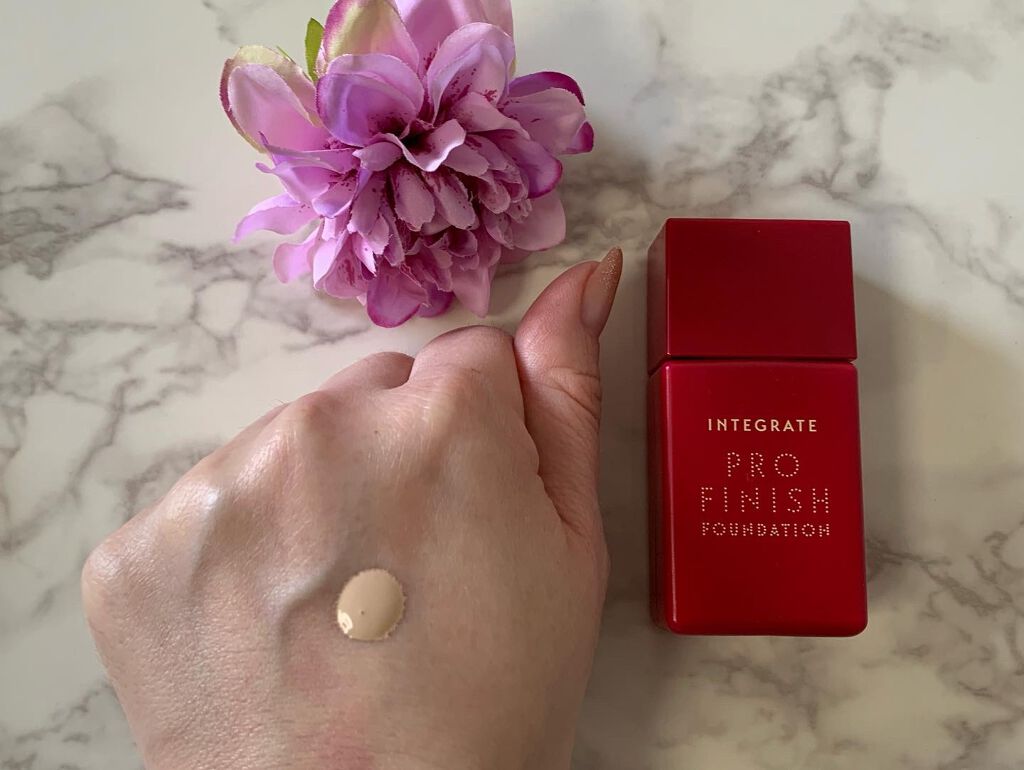 プロフィニッシュリキッド/インテグレート/リキッドファンデーションを使ったクチコミ(2枚目)
