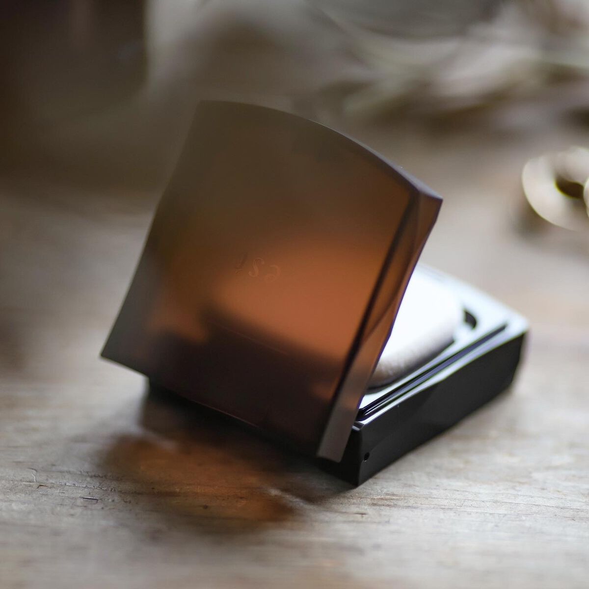 イルミネーティング パウダーファンデーション  専用コンパクト（専用スポンジ付）/est/パウダーファンデーションを使ったクチコミ（2枚目）