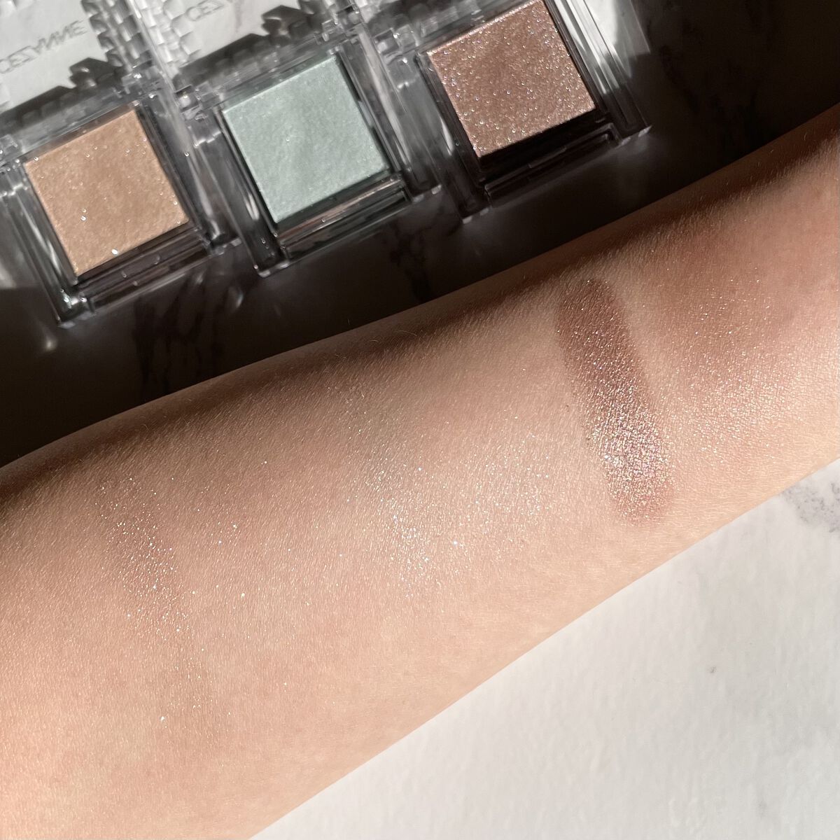 シングルカラーアイシャドウ/CEZANNE/単色アイシャドウを使ったクチコミ（2枚目）