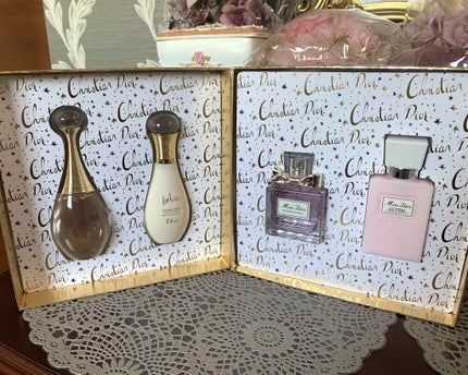 ジャドール オードゥ パルファン/Dior/香水(レディース)を使ったクチコミ(5枚目)