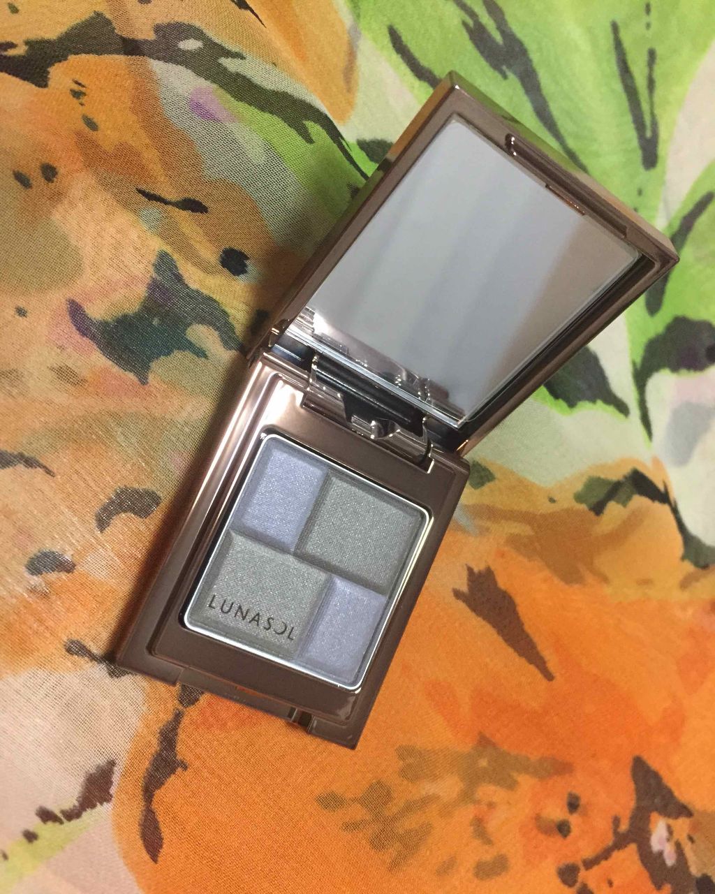 メルティングカラーアイズ/LUNASOL/アイシャドウパレットを使ったクチコミ(2枚目)