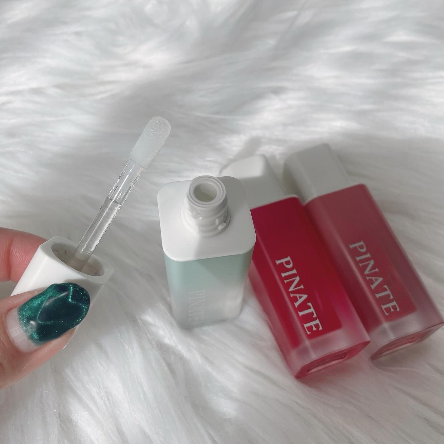 ナチュラルブルームリップオイルセラム 3色セット/PINATE/リップグロスを使ったクチコミ(4枚目)