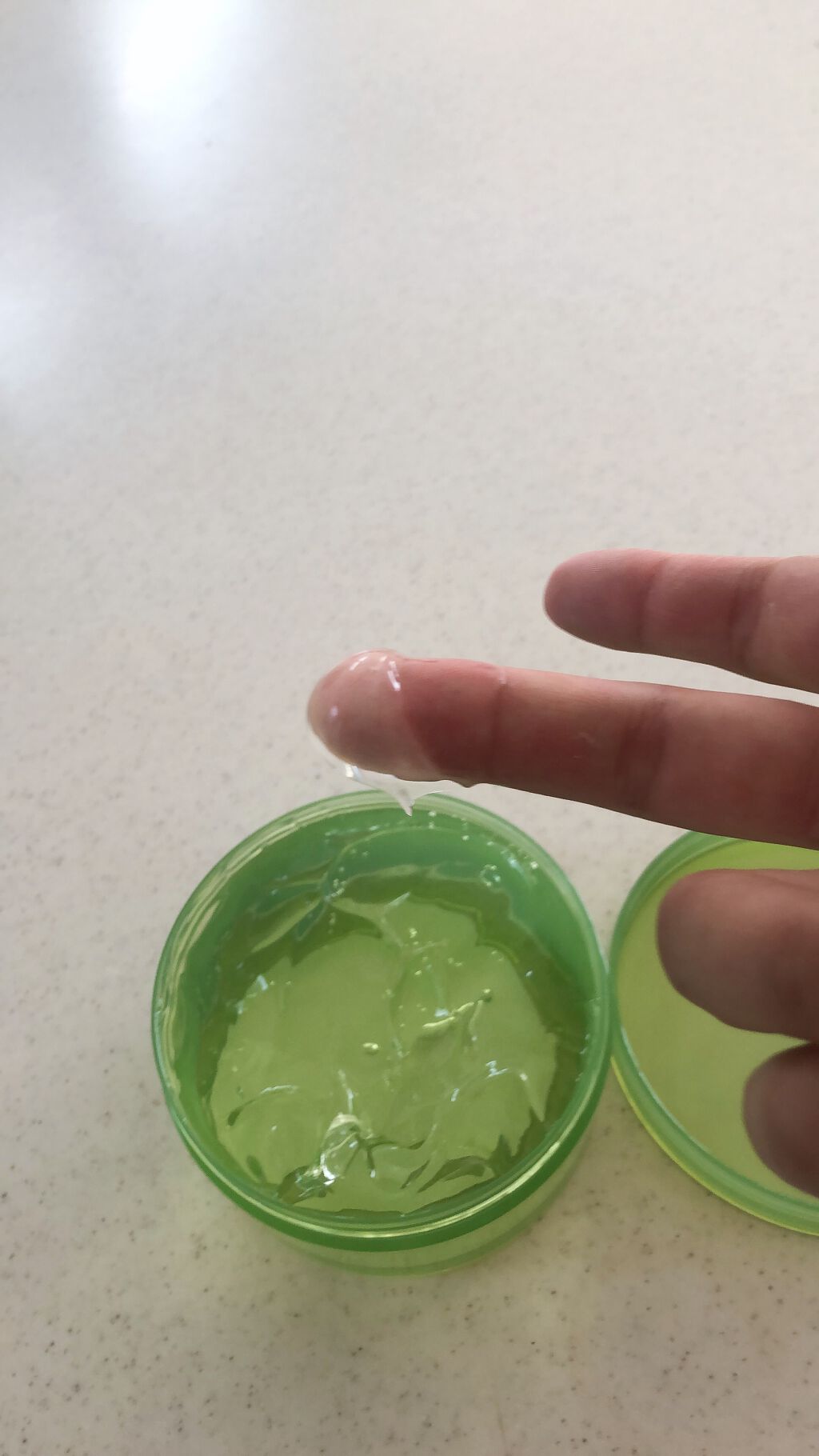 マイルド&モイスチャーアロエジェル/ネイチャーリパブリック/ボディローションを使ったクチコミ(3枚目)