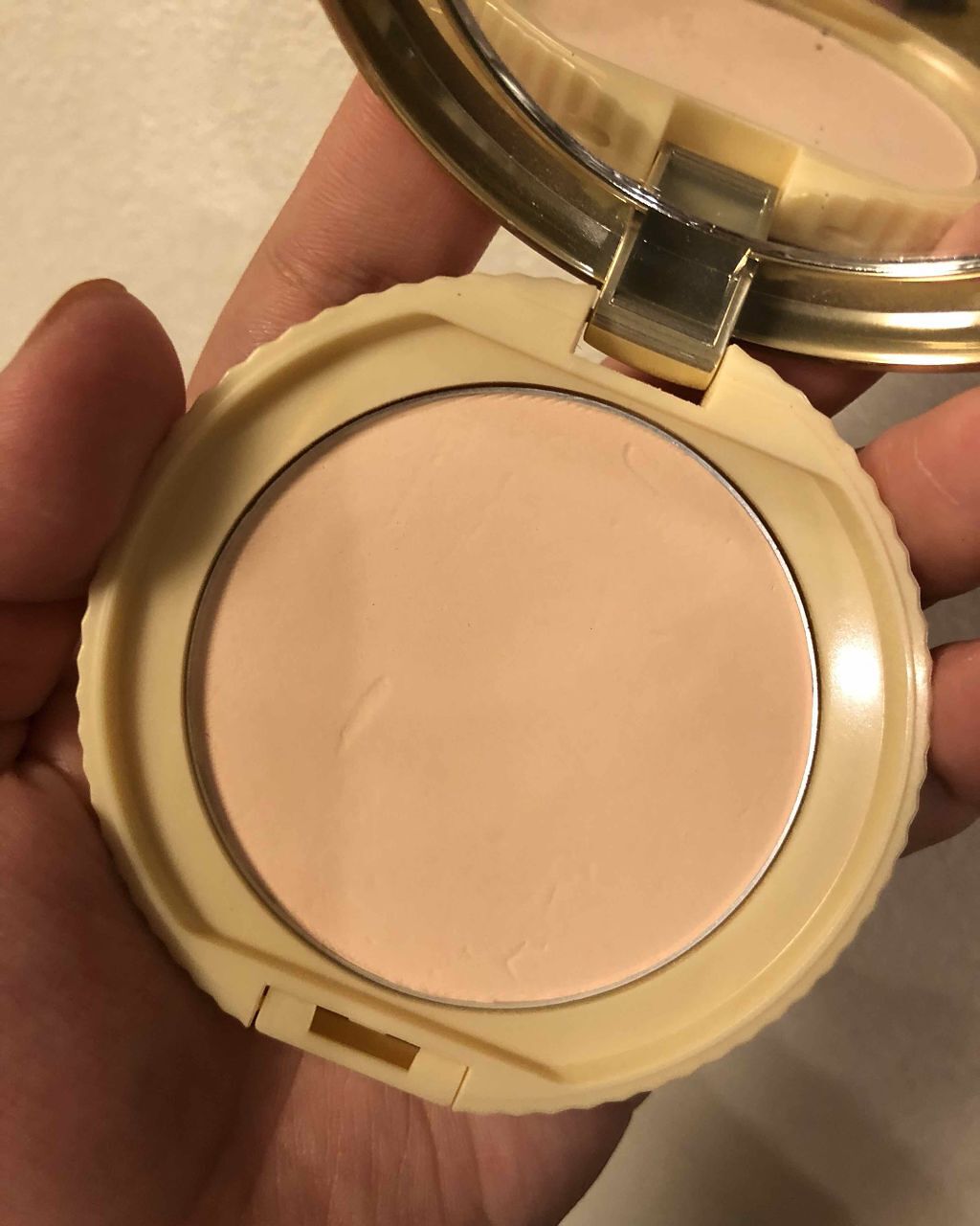 【旧品】マシュマロフィニッシュパウダー/キャンメイク/プレストパウダーを使ったクチコミ(2枚目)