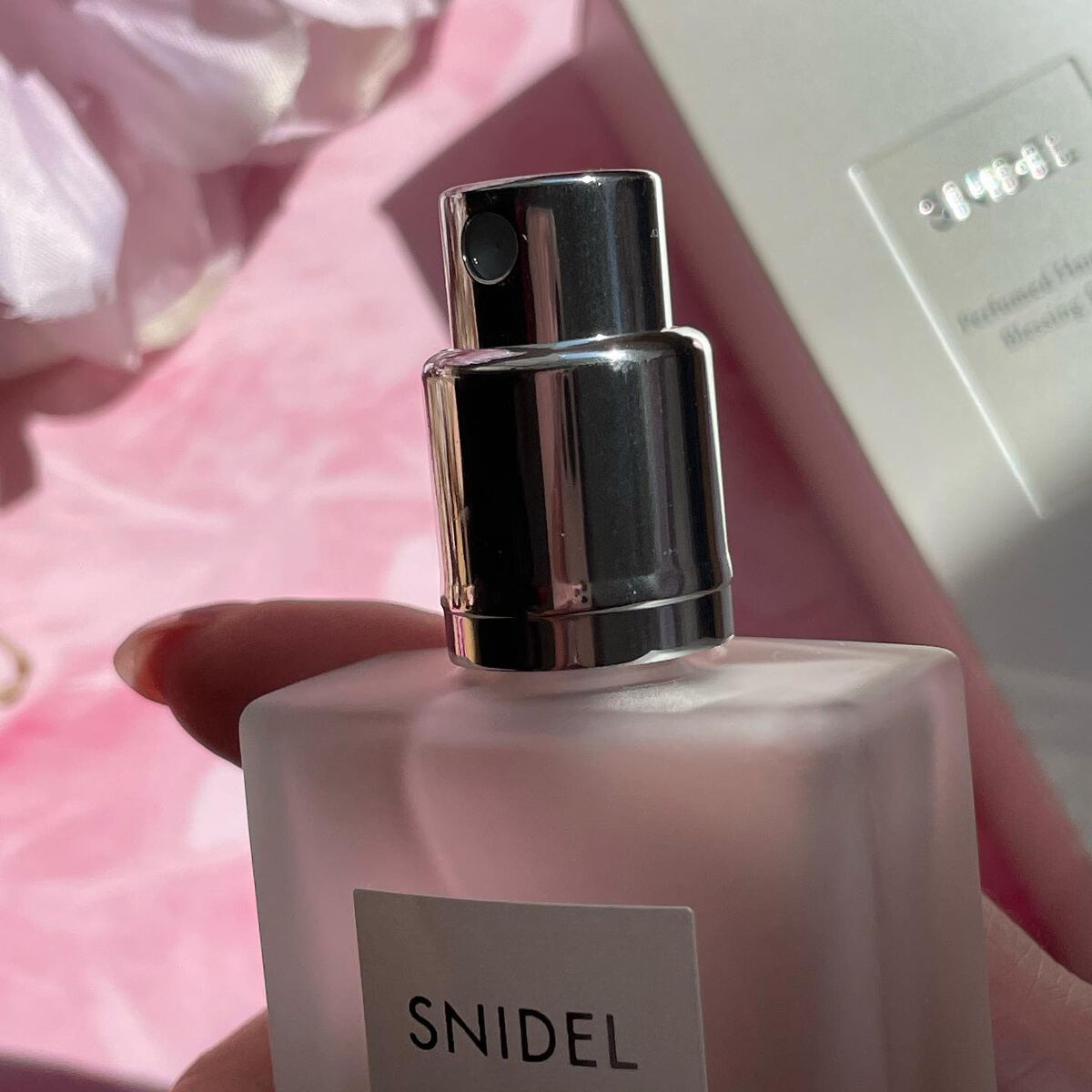 パフュームド ヘア ミスト ブレッシング ローズ/SNIDEL BEAUTY/ヘアミストを使ったクチコミ（3枚目）