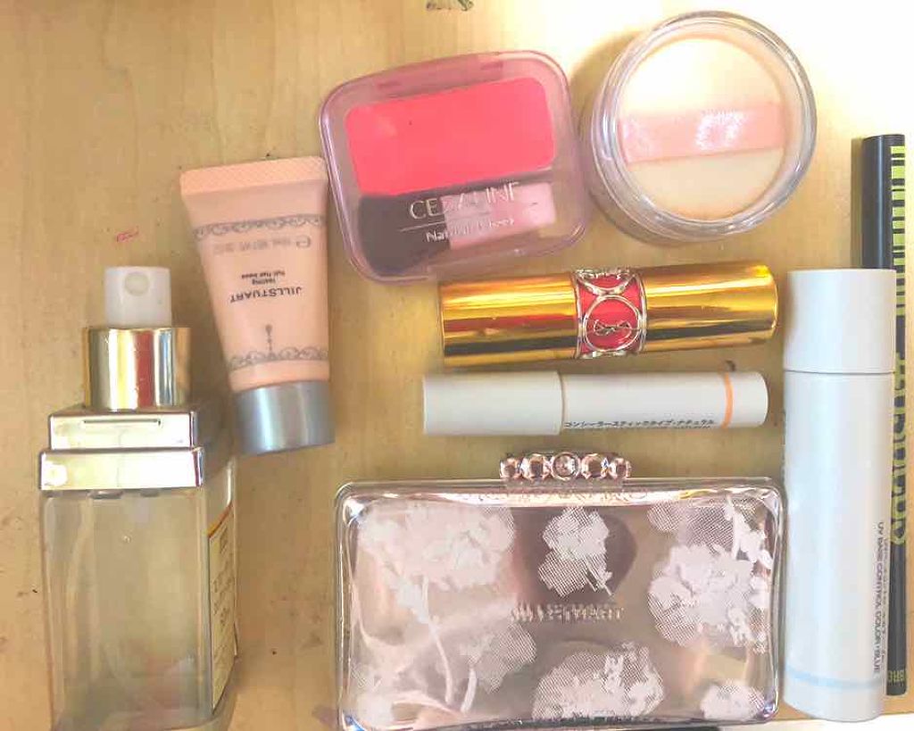 エアリーステイフローレス パウダーファンデーション/JILL STUART/パウダーファンデーションを使ったクチコミ（1枚目）