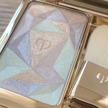 ル・レオスールデクラ /クレ・ド・ポー ボーテ/パウダーハイライトを使ったクチコミ(7枚目)