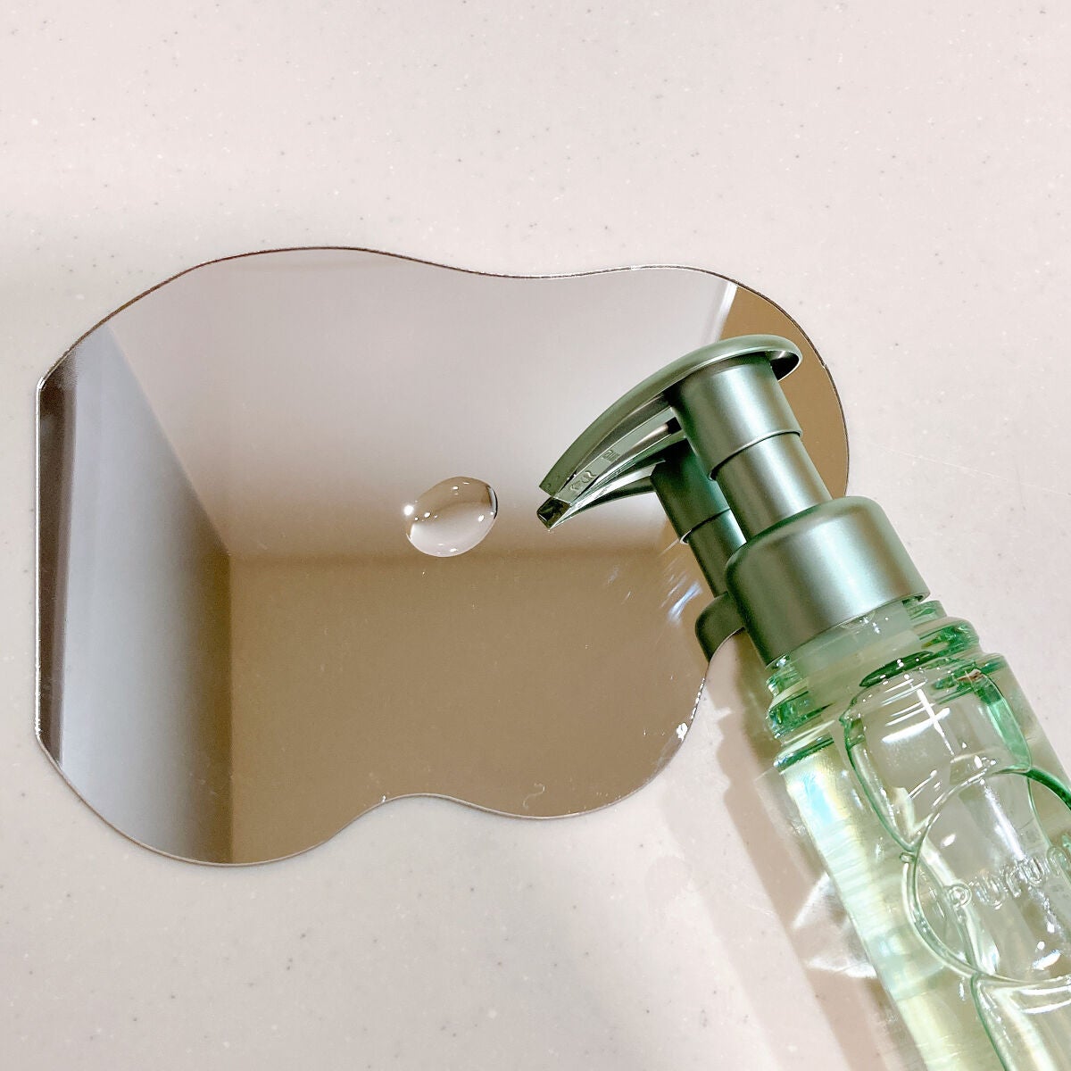 プルント コントロール美容液ヘアオイル/Purunt./ヘアオイルを使ったクチコミ(2枚目)