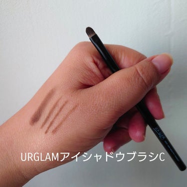 UR GLAM　EYESHADOW BRUSH B/U R GLAM/メイクブラシを使ったクチコミ（3枚目）