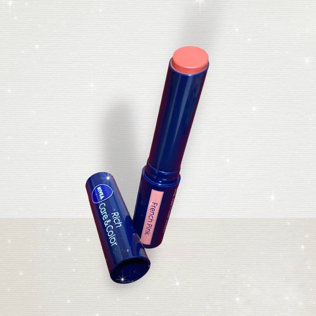 【ニベア リッチケア＆カラーリップ　フレンチピンク】

リッチなうるおい💕

肌なじみよく高発色💕

きちんと発色しながらも、
ツヤのある色づき💕

透明感のある艶やかな発色💕

荒れがちな唇にも、
なめらかな仕上がりでとろける塗り