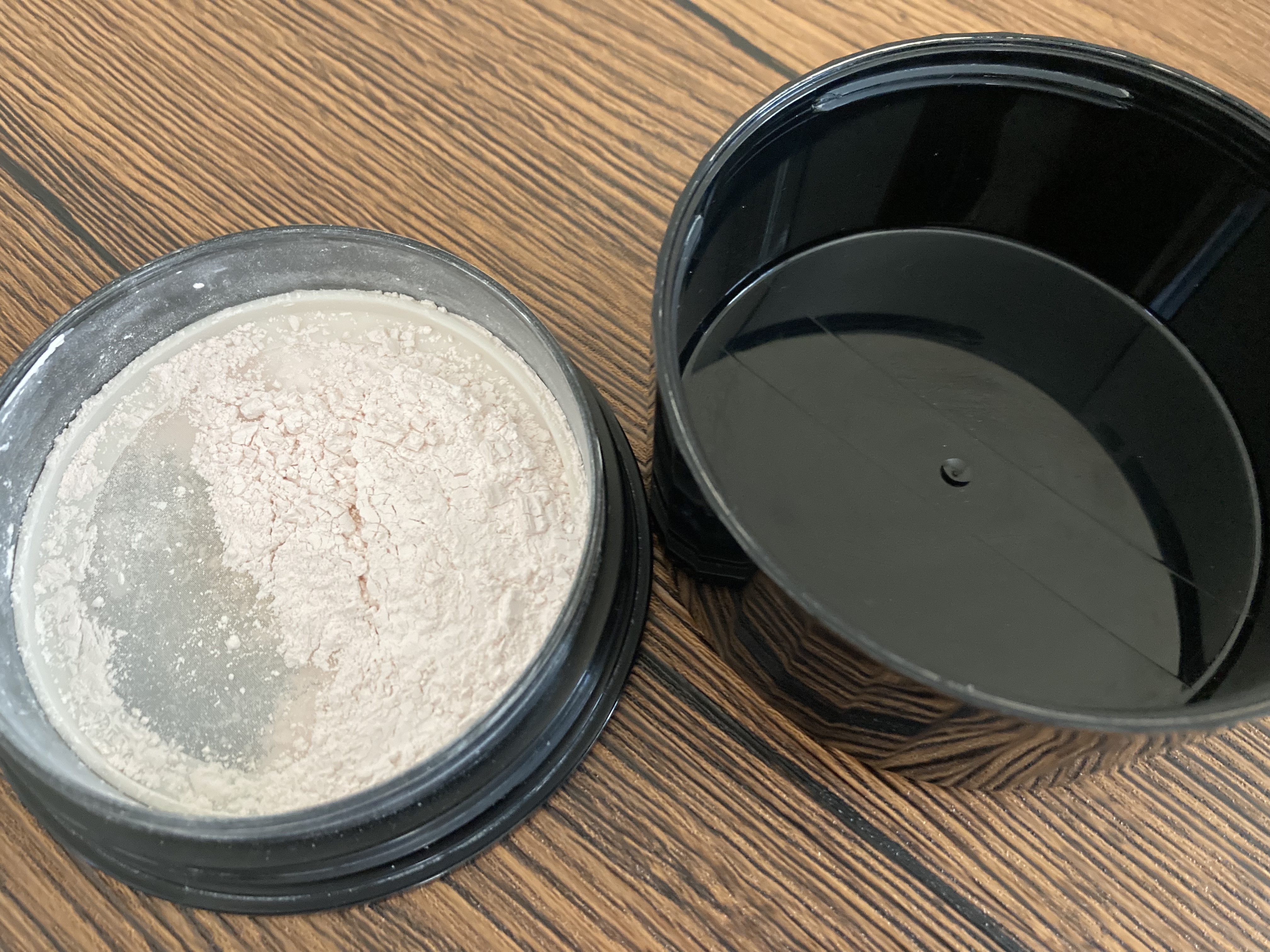 クレ・ド・ポー ボーテ(Cle de Peau Beaute)のフェイスパウダー