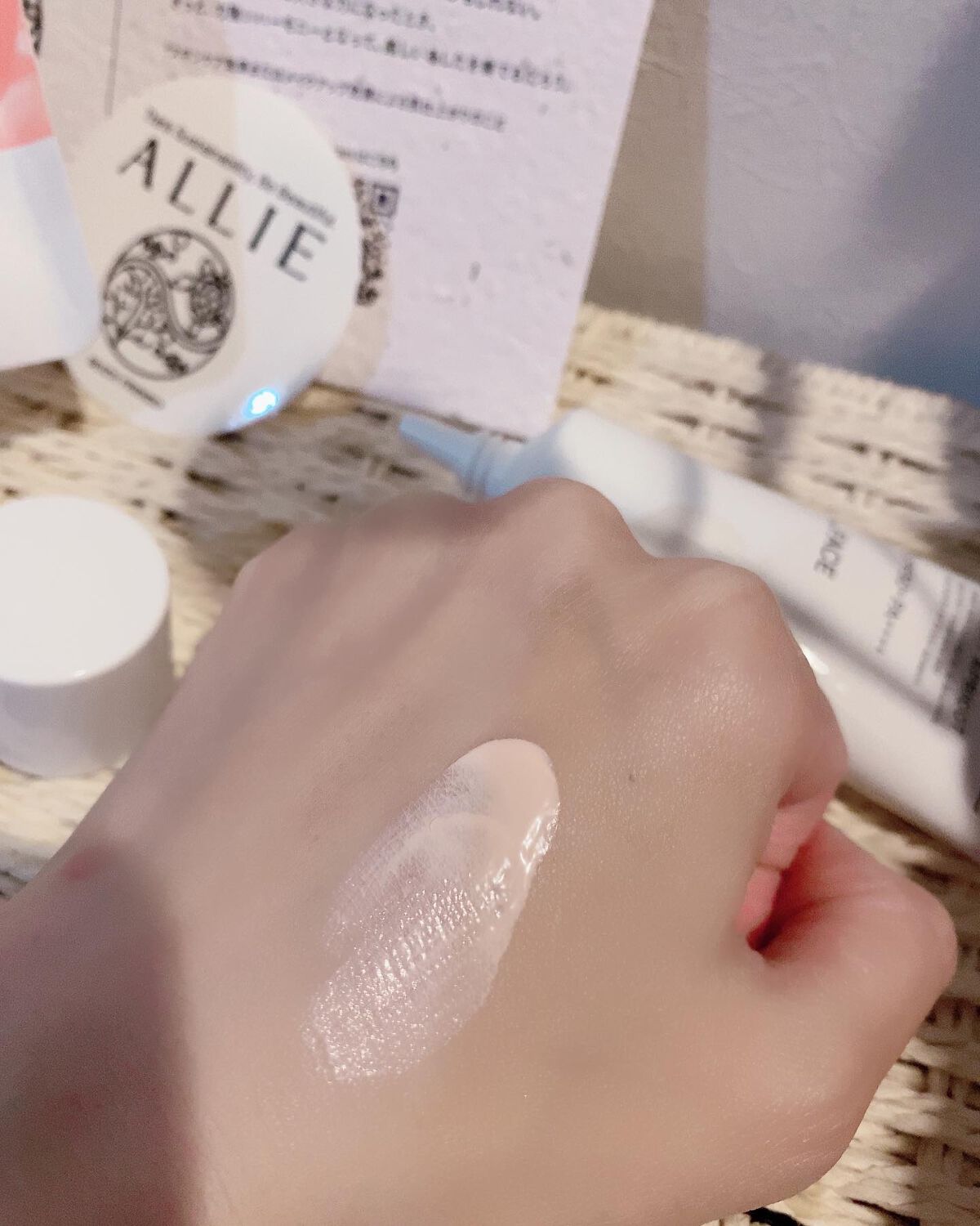 アリィー クロノビューティ カラーチューニングUV 02 サニーアプリコットの効果に関する口コミ - ALLIE カラーチューニングUVをお試ししました。