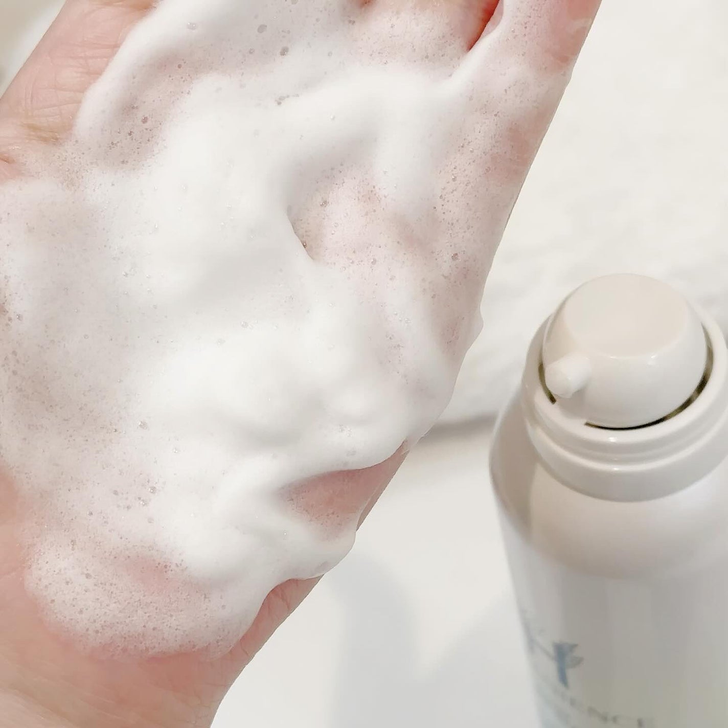 炭酸モイストスパシャンプー/HERBANIENCE/市販シャンプーを使ったクチコミ(4枚目)