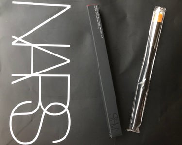 NARS クリームブレンディングブラシ #12のクチコミ「〈NARS〉
  ·クリームブレンディングブラシ #12

NARSのブラシは2020年11月.....」（1枚目）