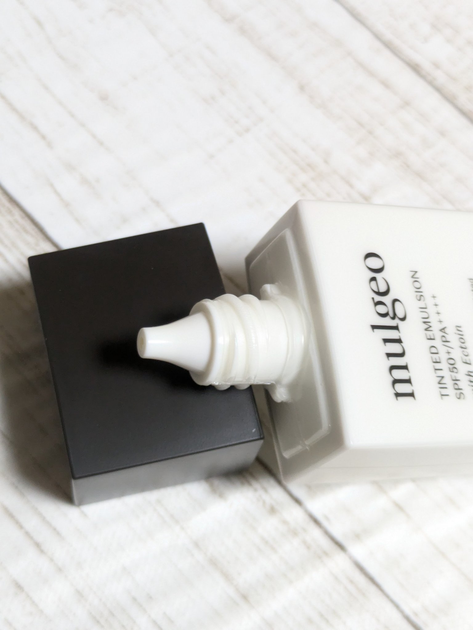 ムルジオ ティンテッドエマルジョン SPF50+ PA++++/mulgeo/化粧下地を使ったクチコミ（2枚目）