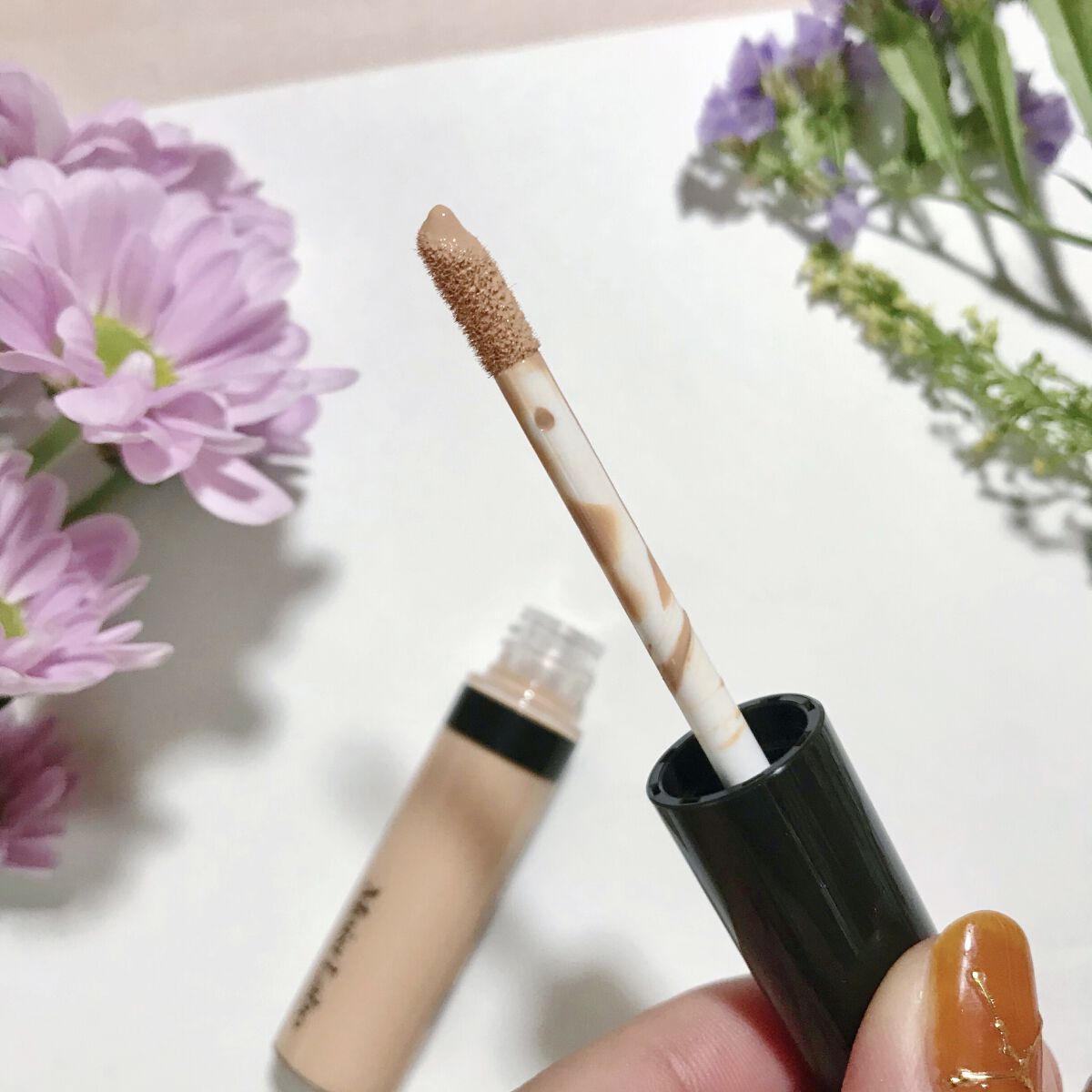 モイストラボ エッセンス薬用美白コンシーラー ナチュラルオークル03/Moist Labo/リキッドコンシーラーを使ったクチコミ（2枚目）