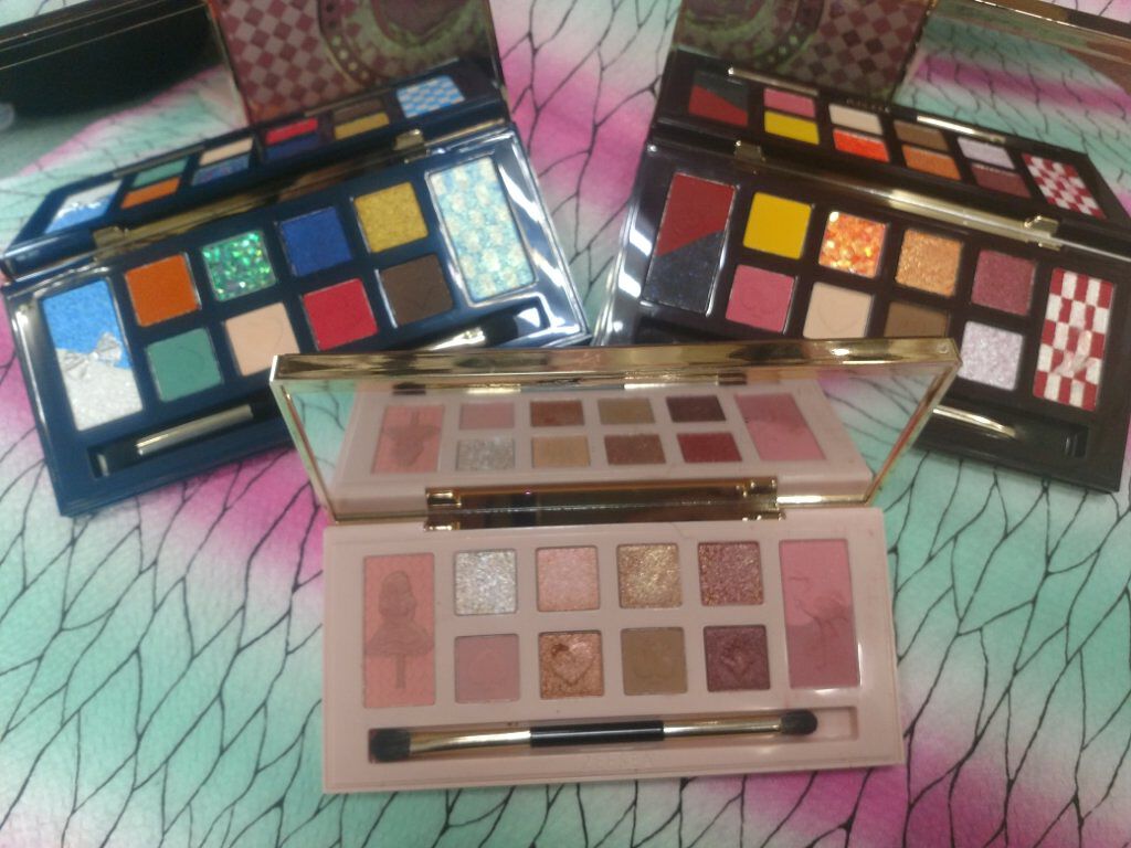 アリスドリームランドシリーズ 12色アイシャドウパレット(ZEESEA×大英博物館)/ZEESEA/アイシャドウパレットを使ったクチコミ(1枚目)