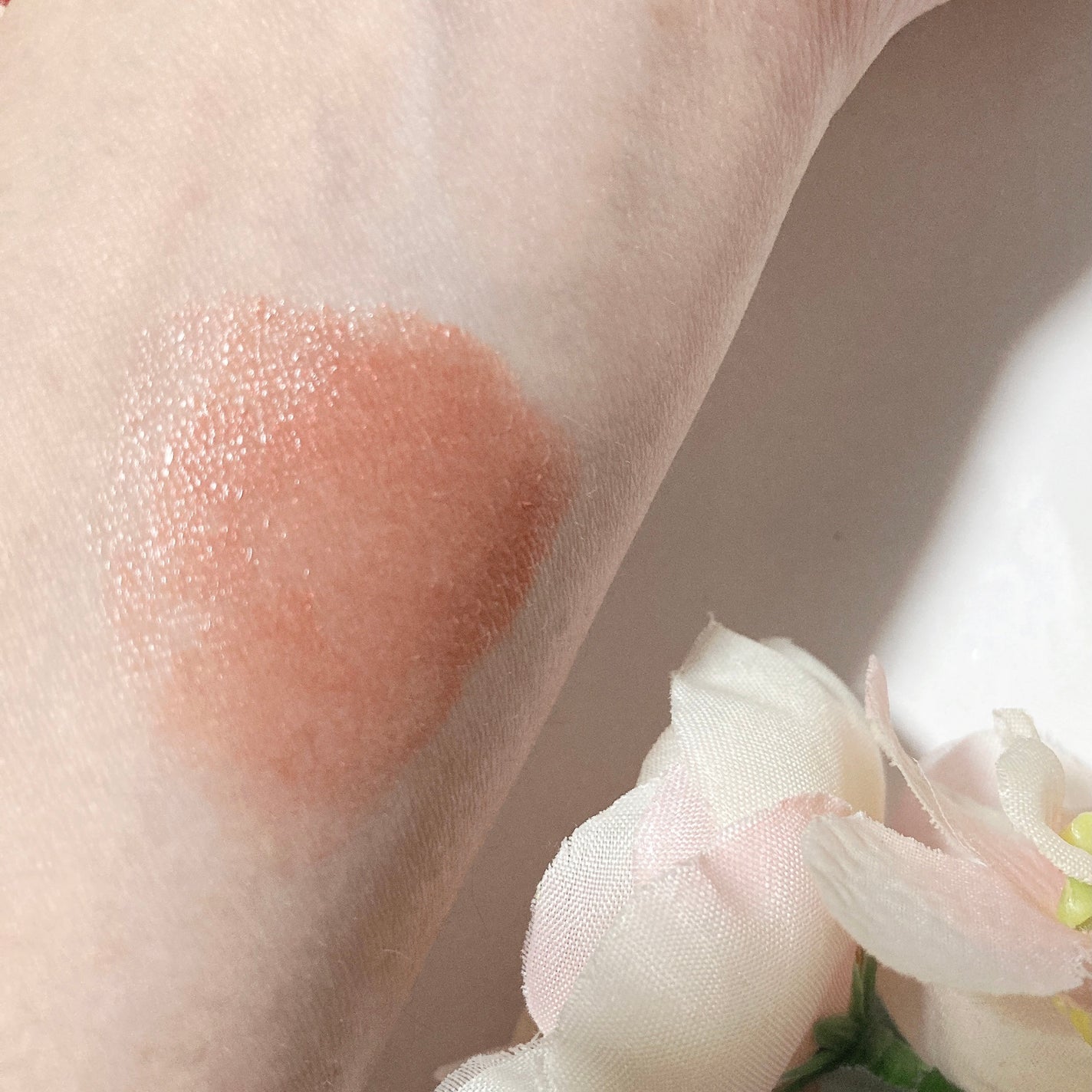 ボーム エサンシエル/CHANEL/スティックハイライトを使ったクチコミ(2枚目)