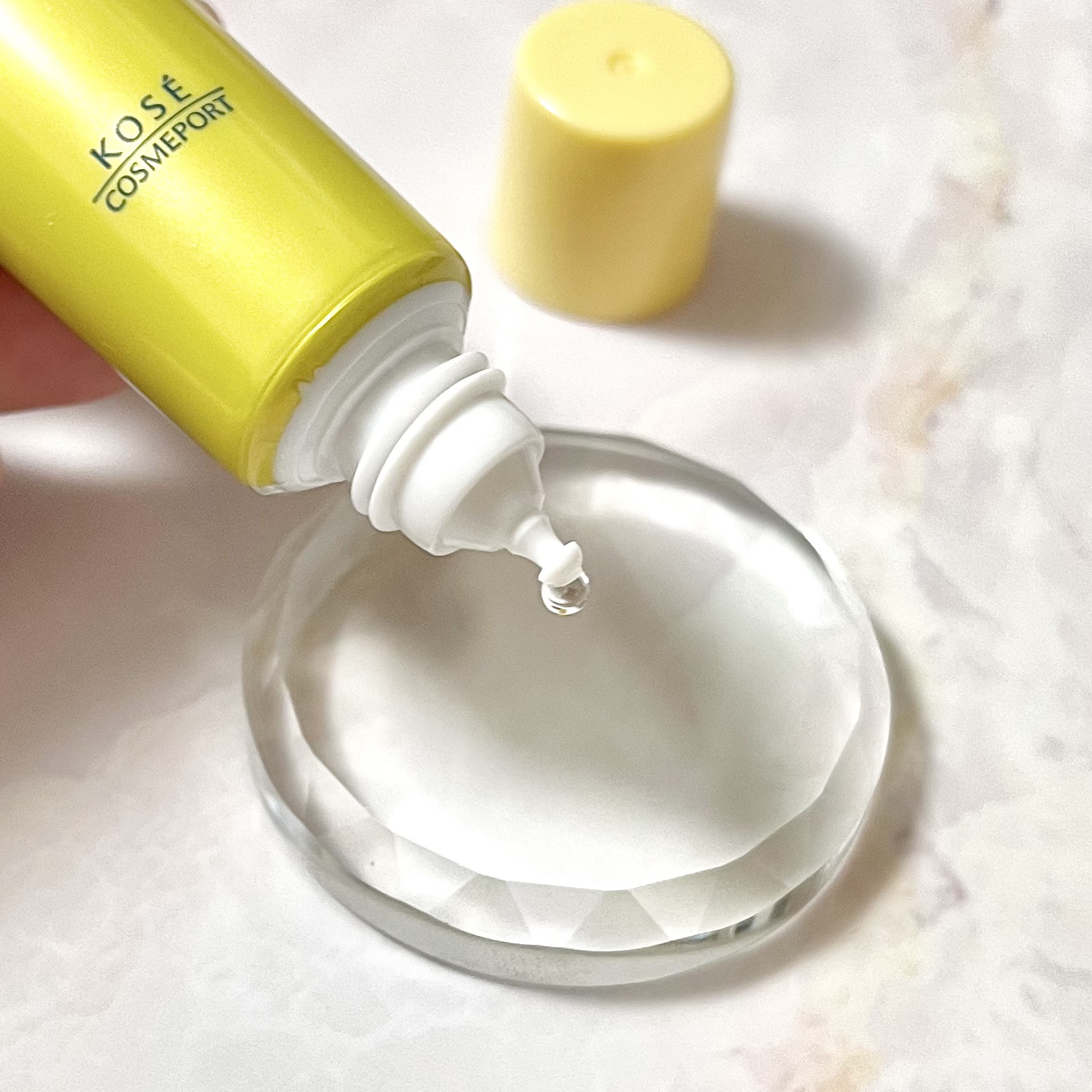 モイスチュアマイルドホワイトリペアエッセンス C100/モイスチュアマイルド ホワイト/美容液を使ったクチコミ（2枚目）