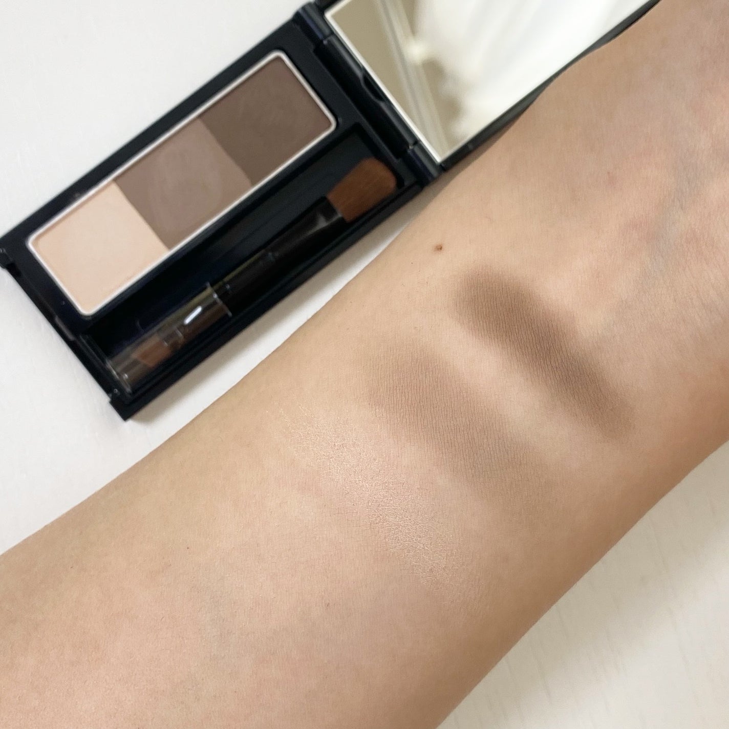 ケイト デザイニングアイブロウ3D/KATE/パウダーアイブロウを使ったクチコミ(5枚目)