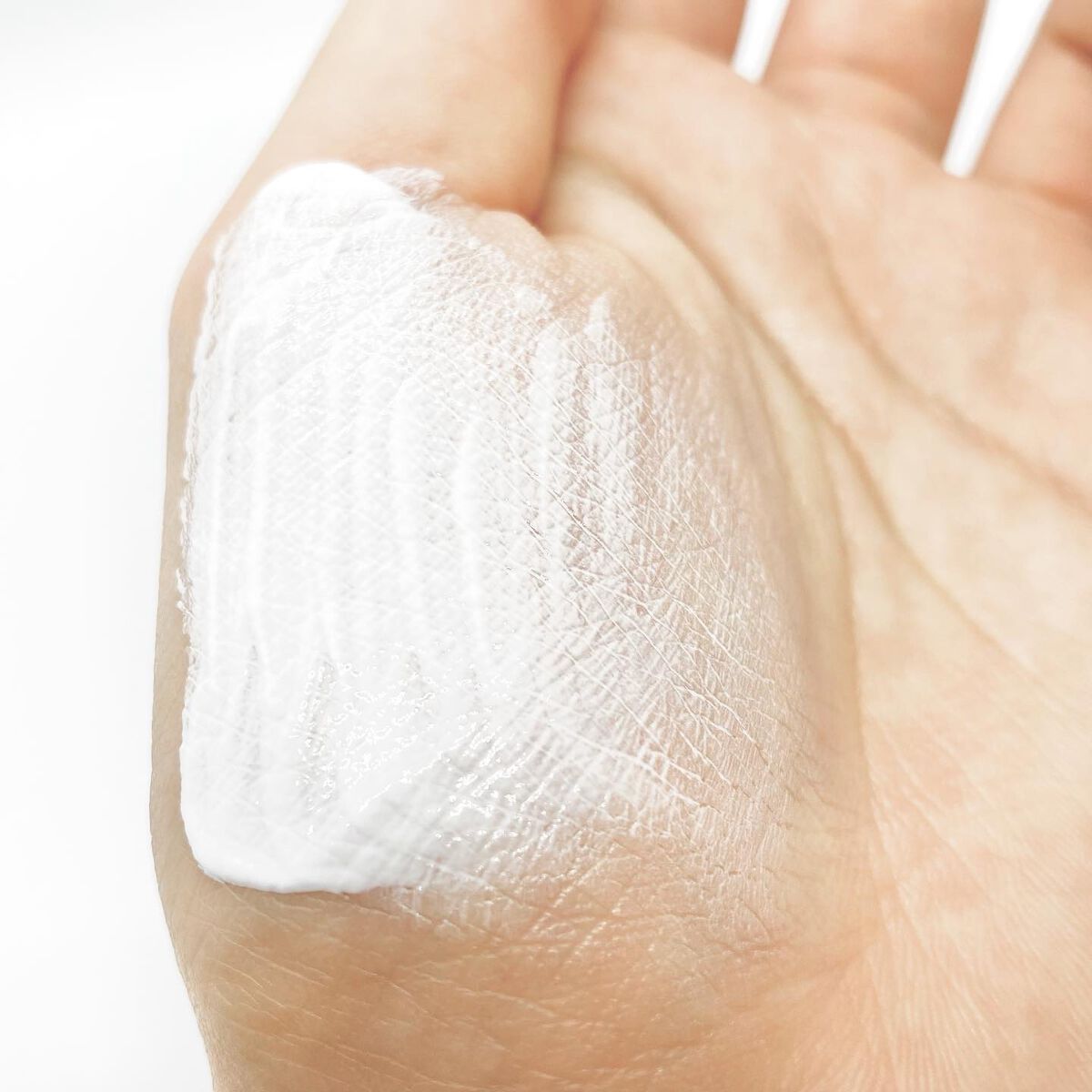 [R4] ウルトラスージングサンメイクアップベース/ダーマファーム/日焼け止めクリームを使ったクチコミ（3枚目）