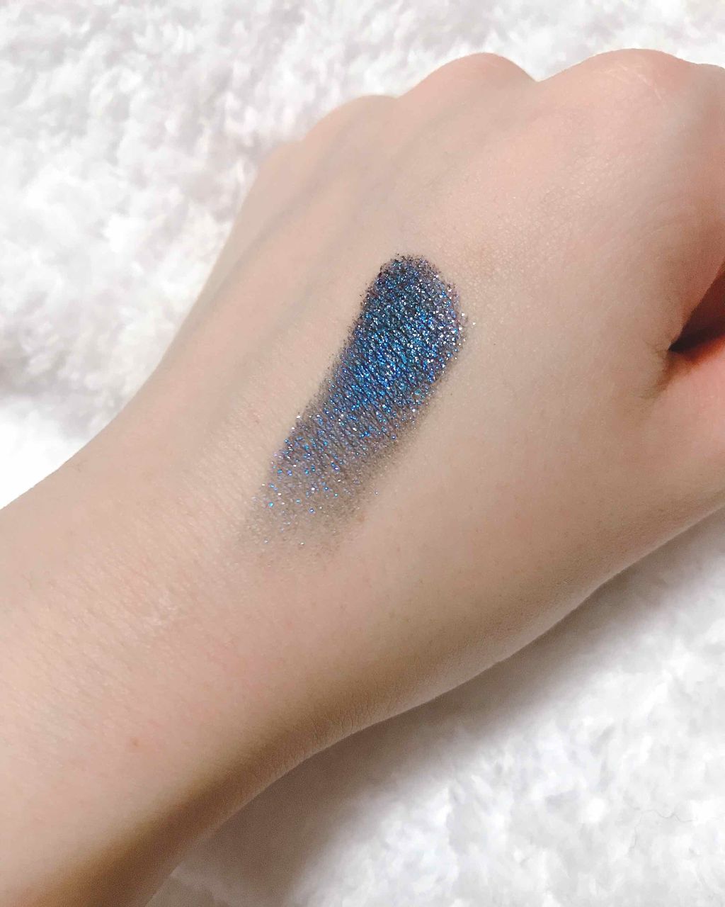 シークインクラッシュ/YVES SAINT LAURENT BEAUTE/単色アイシャドウを使ったクチコミ（2枚目）